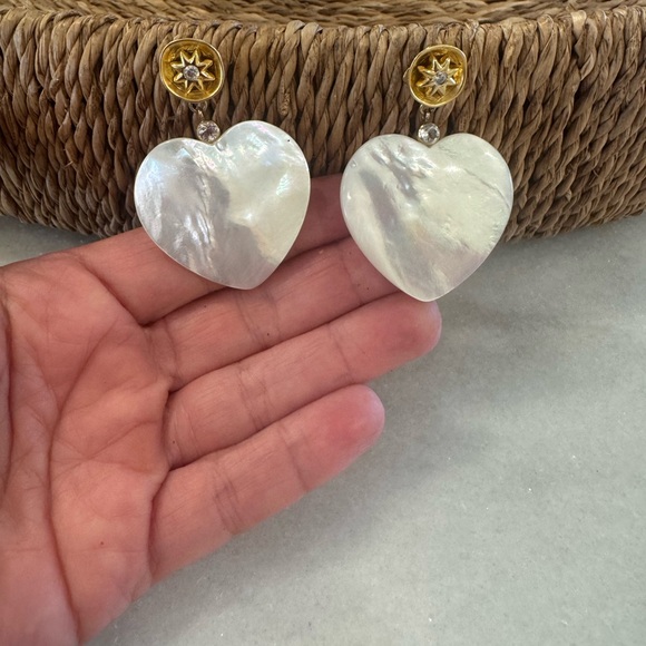 Brinker + Eliza  Heart Pearl Earrings - Picture 1 of 3